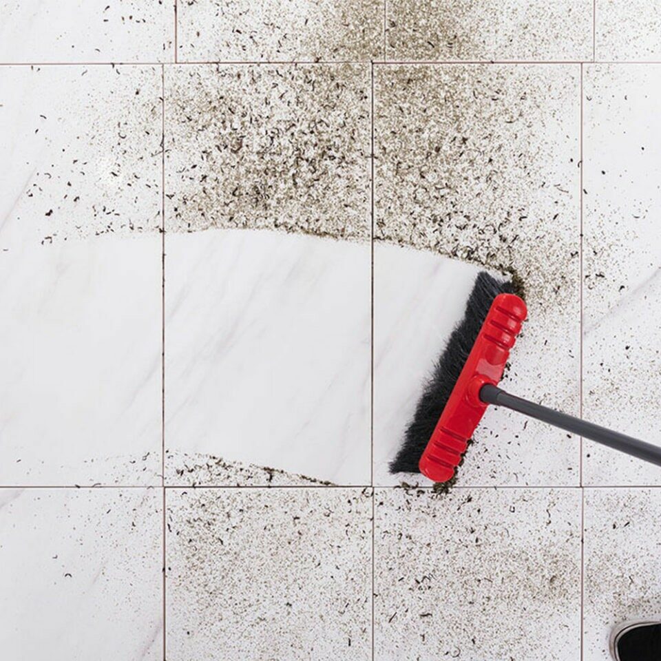 cleaning tile | Yates Flooring