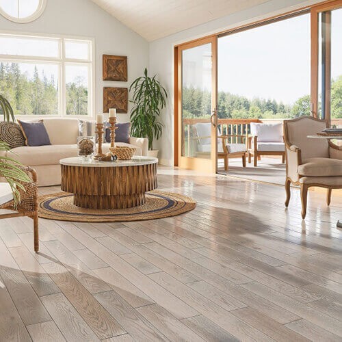 Hardwood flooring in living room | Yates Flooring in Midland, TX, in Amarillo, TX, in Lubbock, TX, in Odessa, TX, Odessa, TX, in Canyon, TX, in Levelland, TX, in Andrews, TX, in Hereford, TX, in Brownfield, TX, in Seminole, TX