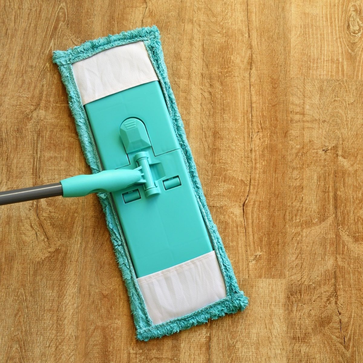 daily vinyl flooring care | Yates Flooring